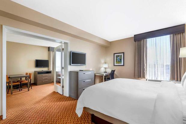 Images Best Western Plus Kendall Hotel & Suites