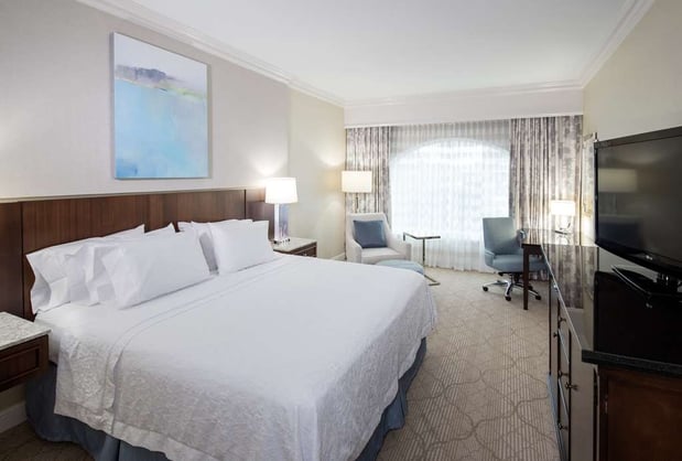 Images Hampton Inn & Suites Charlotte/SouthPark at Phillips Place