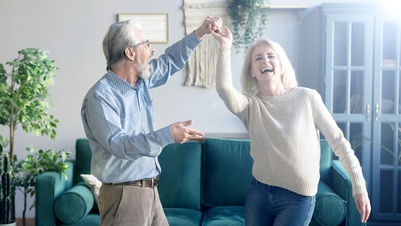 Images Motto Mortgage Destination - DeMario Davis