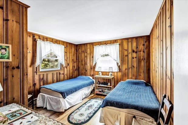 Images Bowen Real Estate of Cape Cod