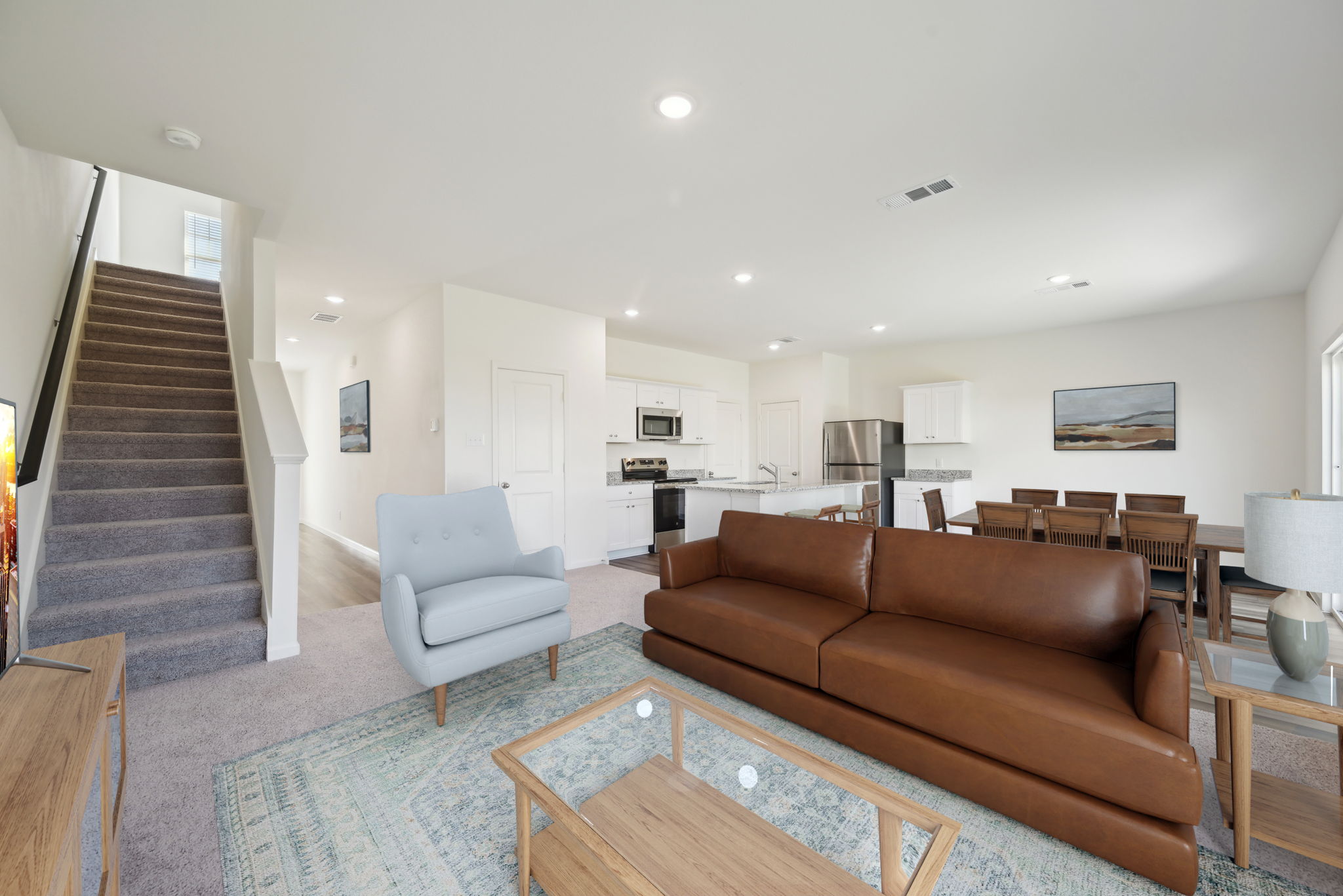Experience everyday simplicity and convenience with our energy-efficient interiors and brand-new appliances.