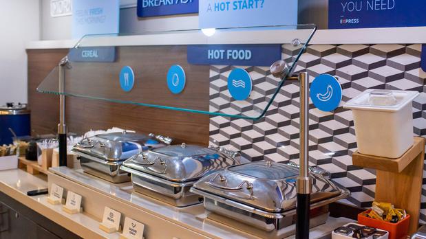 Images Holiday Inn Express Hickory-Hickory Mart by IHG