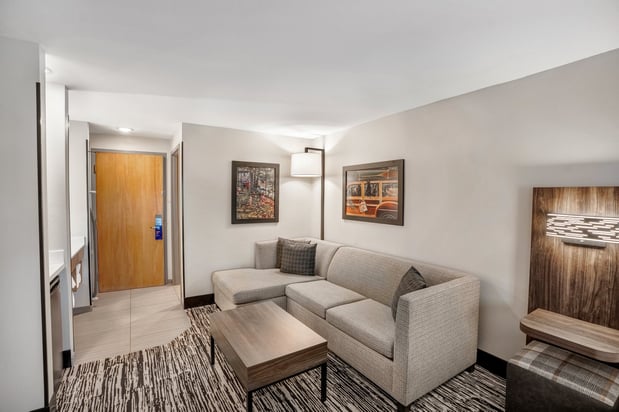 Images Holiday Inn Express & Suites Hayward by IHG