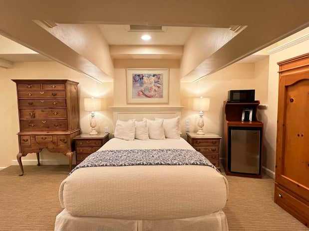 Images Best Western Grandma's Feather Bed