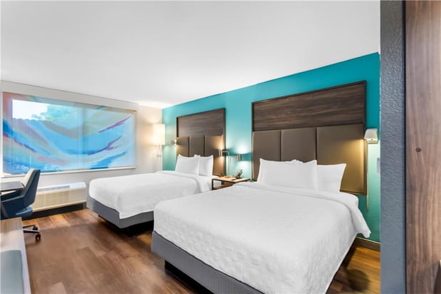 Images Tru by Hilton Pensacola I-10 North Davis Highway