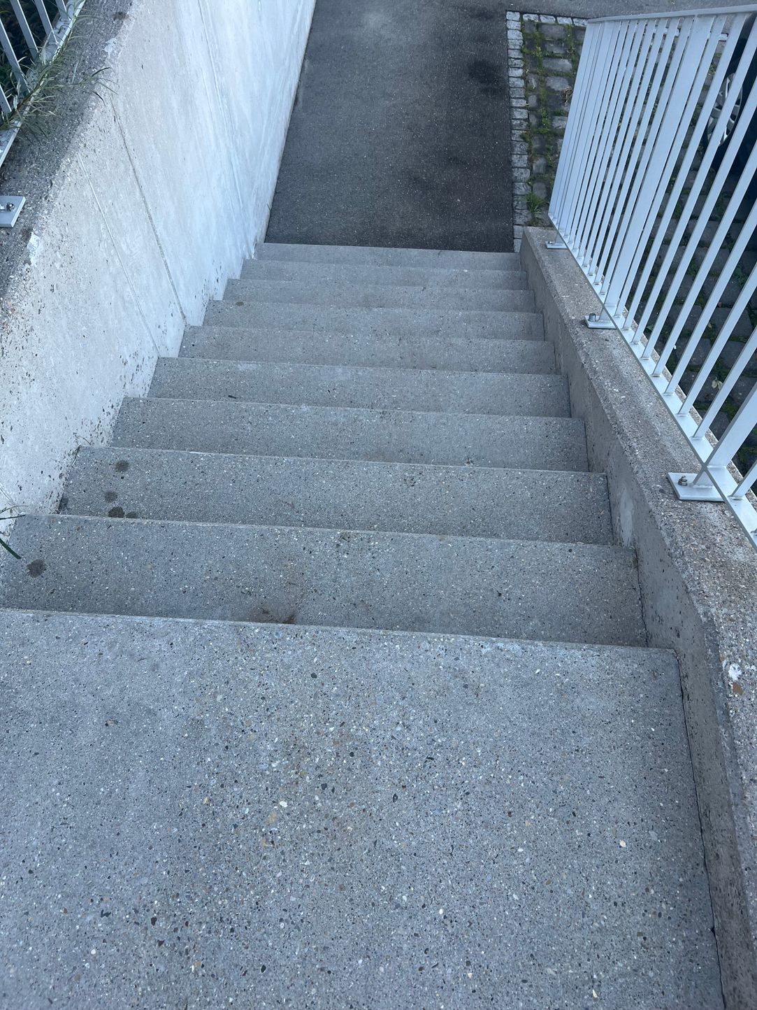 Bilder Gebäudereinigung RUPPANNER Hauswartungen KECKEX.swiss