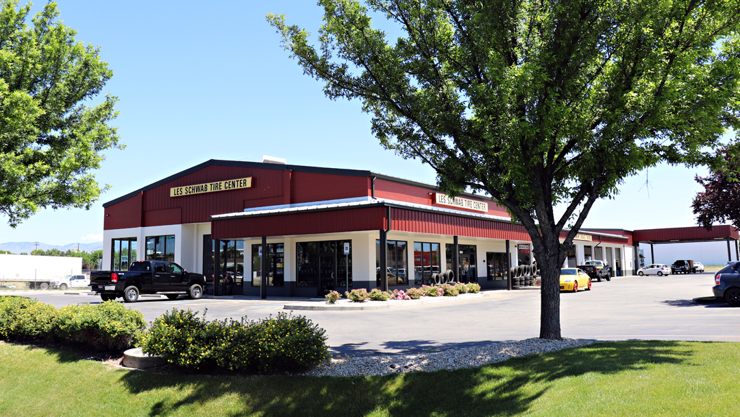 Les Schwab Tire Center