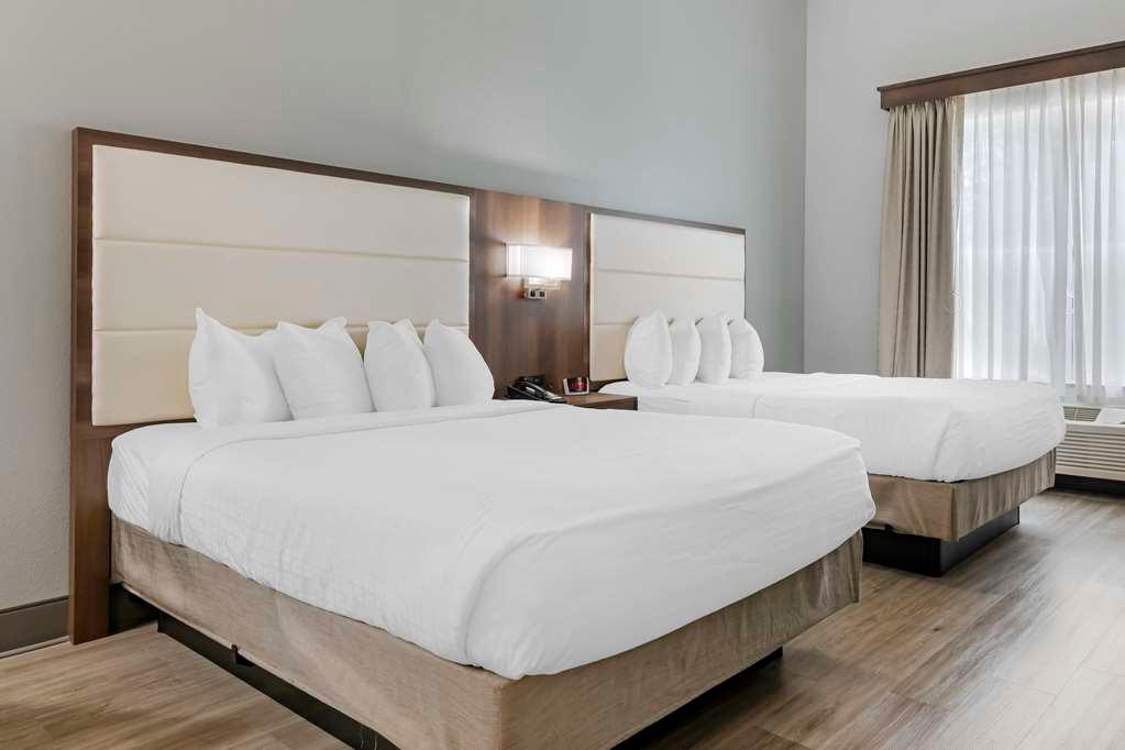 Queen Guest Room Best Western Plus First Coast Inn & Suites Yulee (904)225-0182