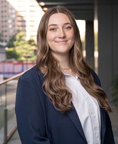 Images Sara Mitchell - Financial Advisor, Ameriprise Financial Services, LLC