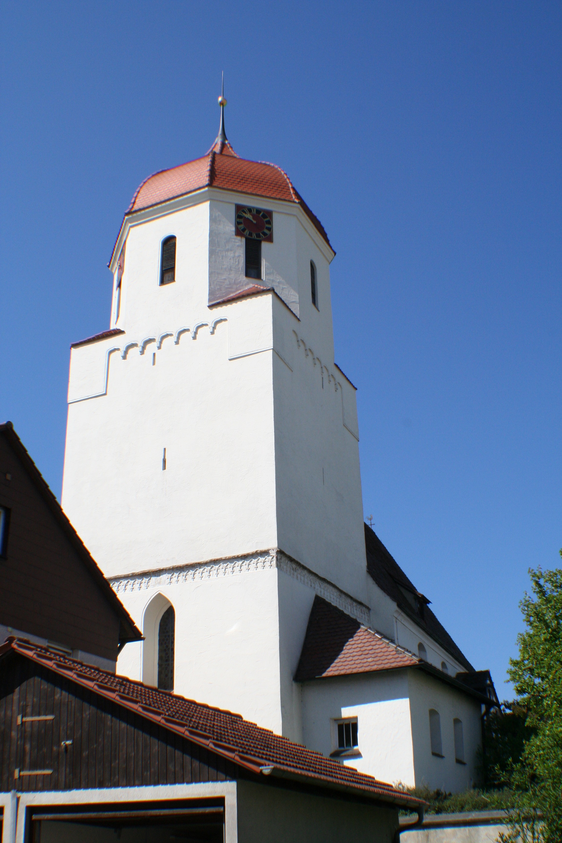 Peter und Paul-Kirche - Evangelische Kirchengemeinde Jungingen, Ehmannstraße 30 in Ulm-Jungingen