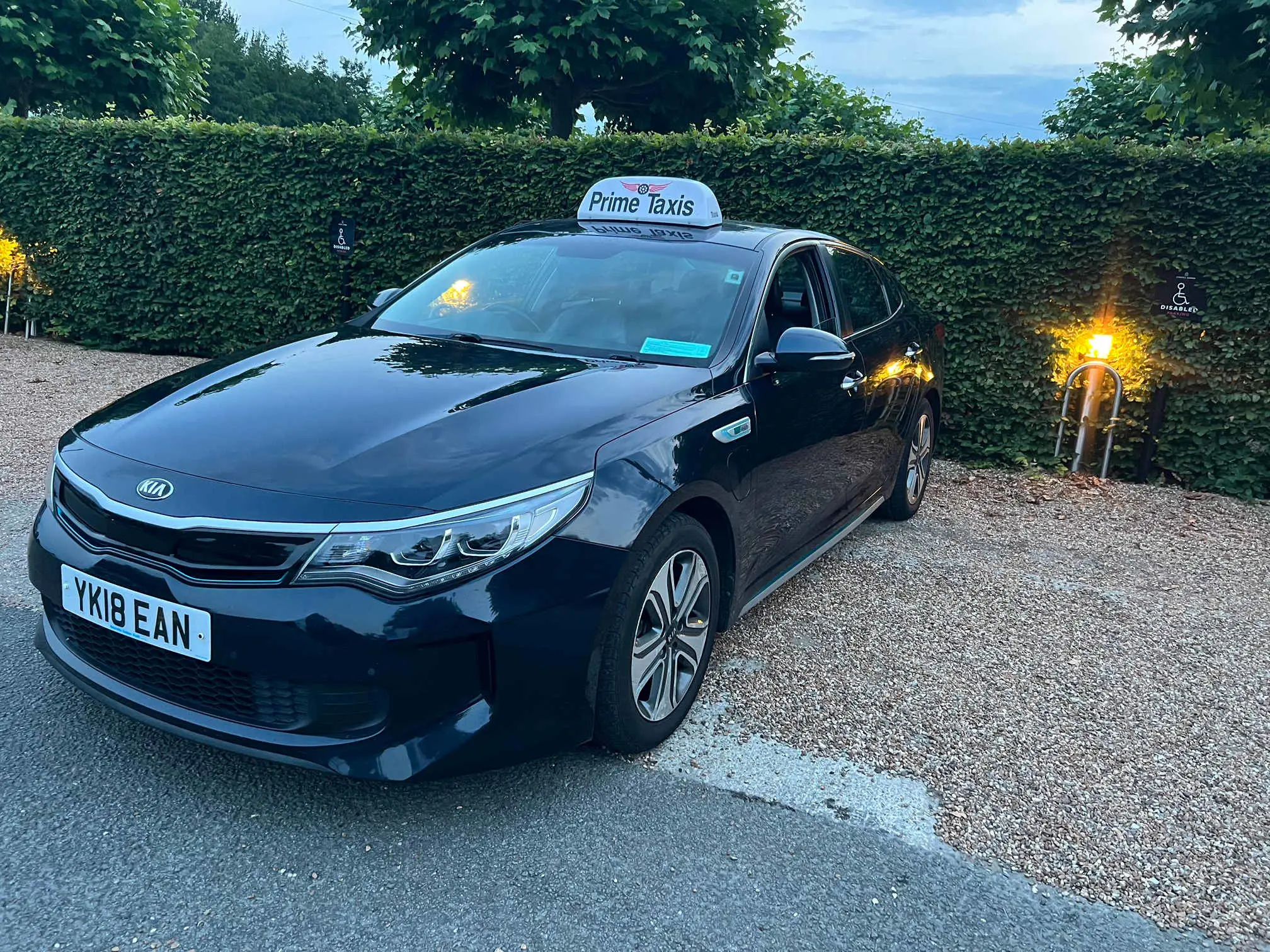 Images Prime Taxis Ashford