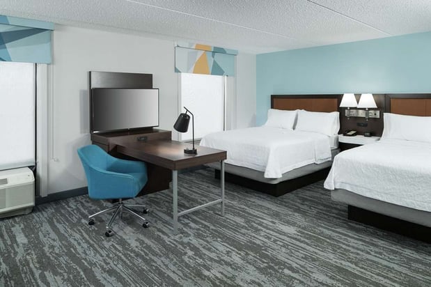 Images Hampton Inn & Suites Panama City Beach-Pier Park Area