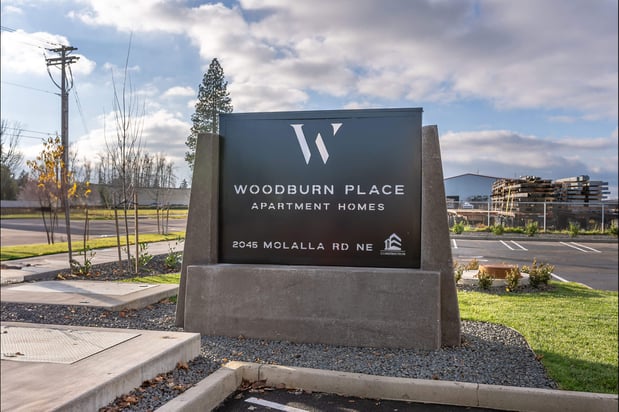 Images Woodburn Place Apartment Homes