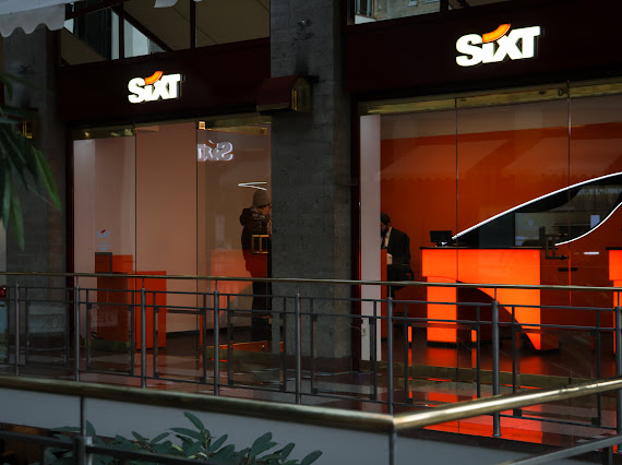 SIXT Autovermietung Köln Zentrum/Maritim Hotel, Heumarkt 20 in Köln