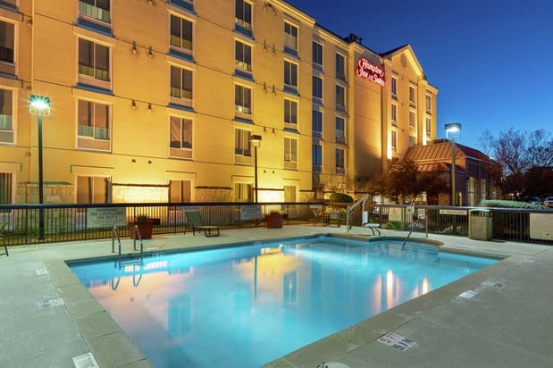 Images Hampton Inn & Suites Austin-Airport