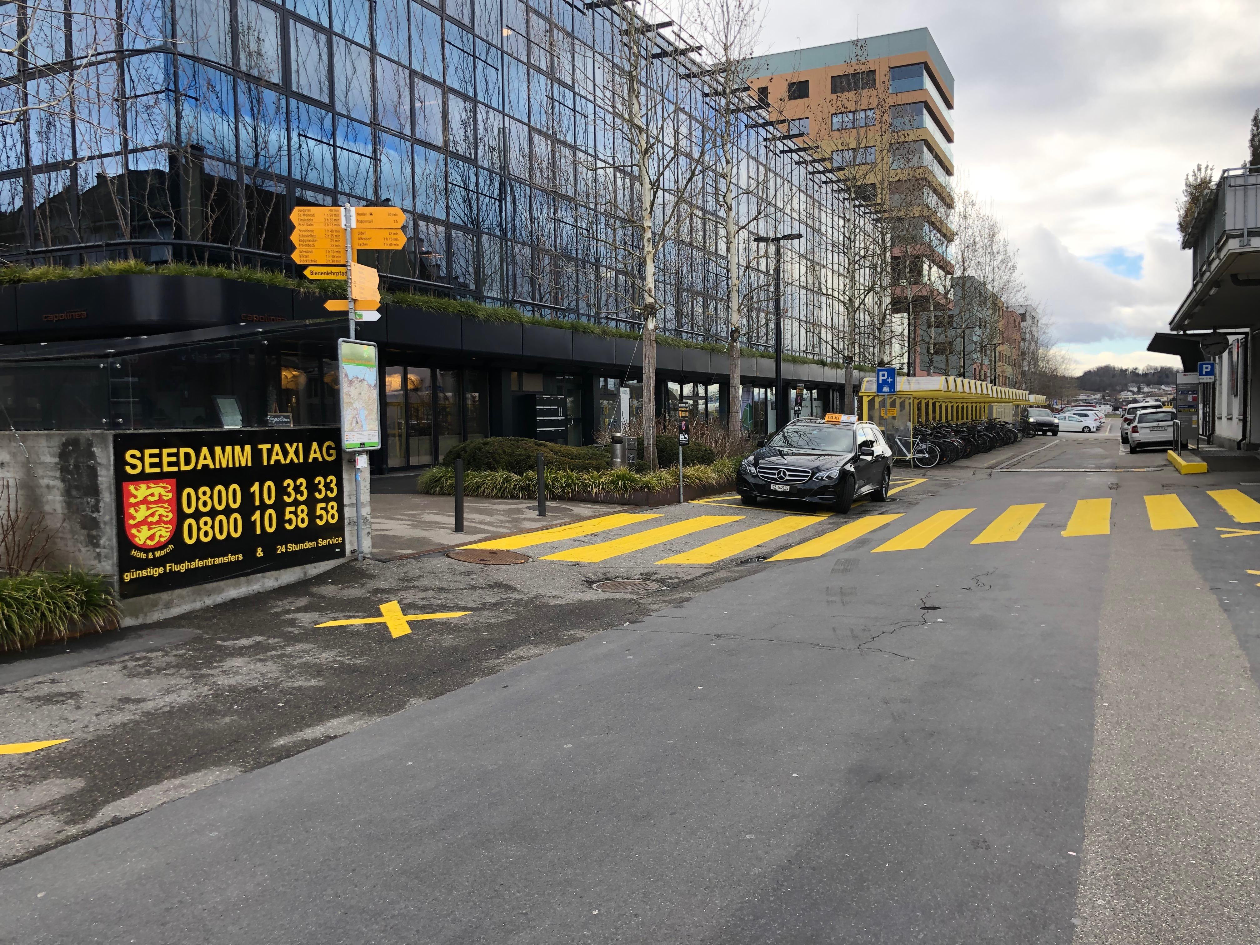 Seedamm Taxi AG, Bahnhofstrasse 16 in Pfäffikon SZ