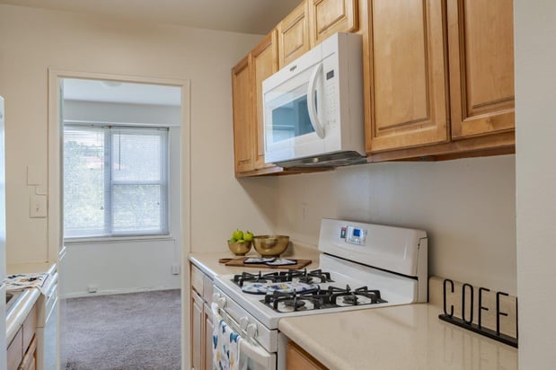 Images The Carlyle Apartment Homes