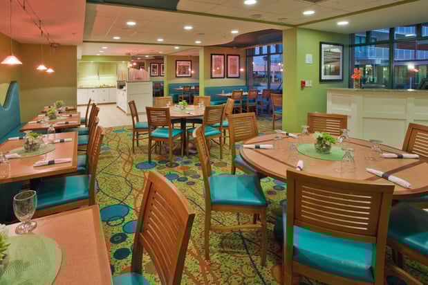 Images Holiday Inn & Suites Virginia Beach - North Beach by IHG