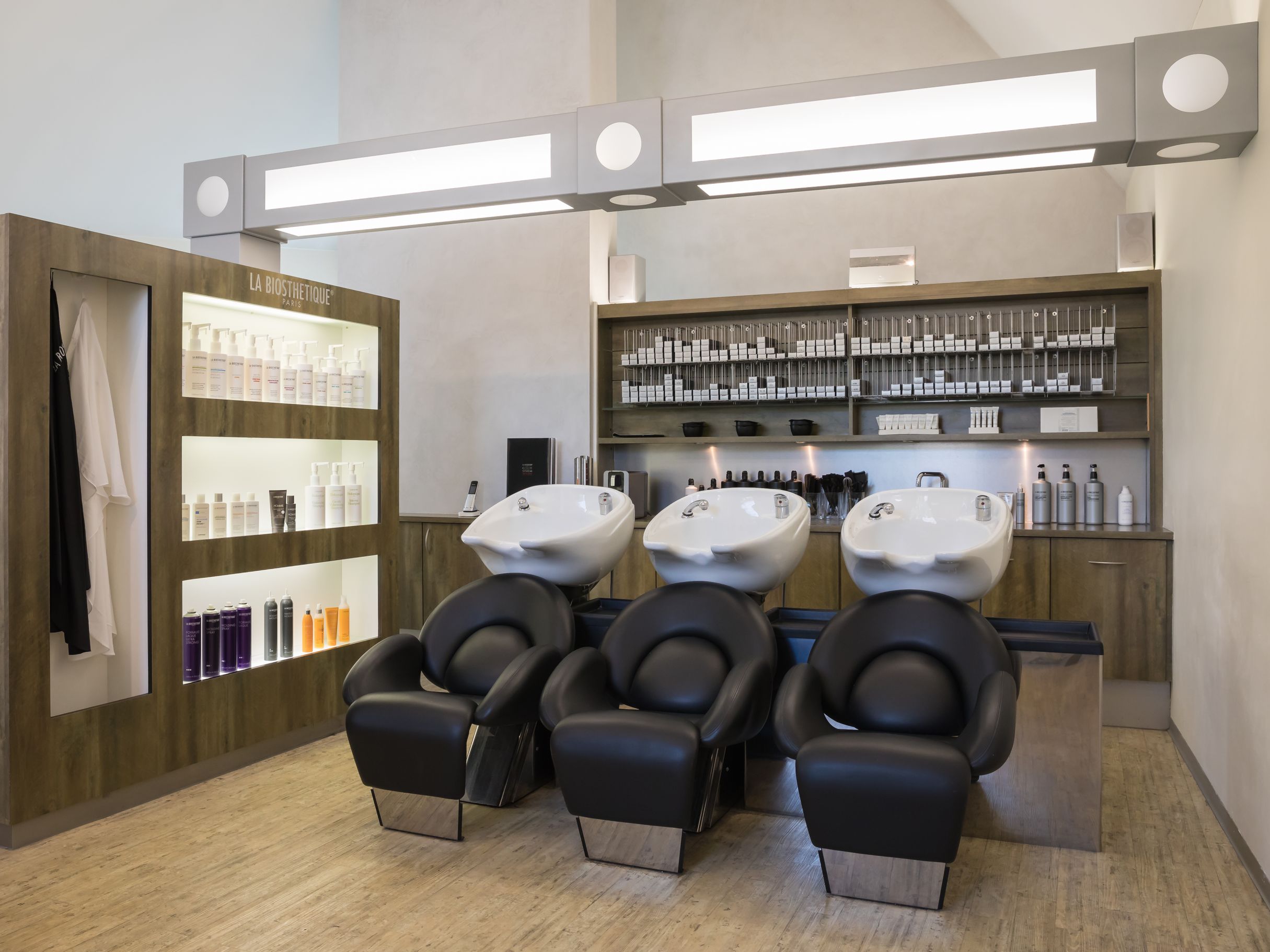 COIFFURE RF ROBERT FORCELLA, Hauptstrasse 37 in Arlesheim
