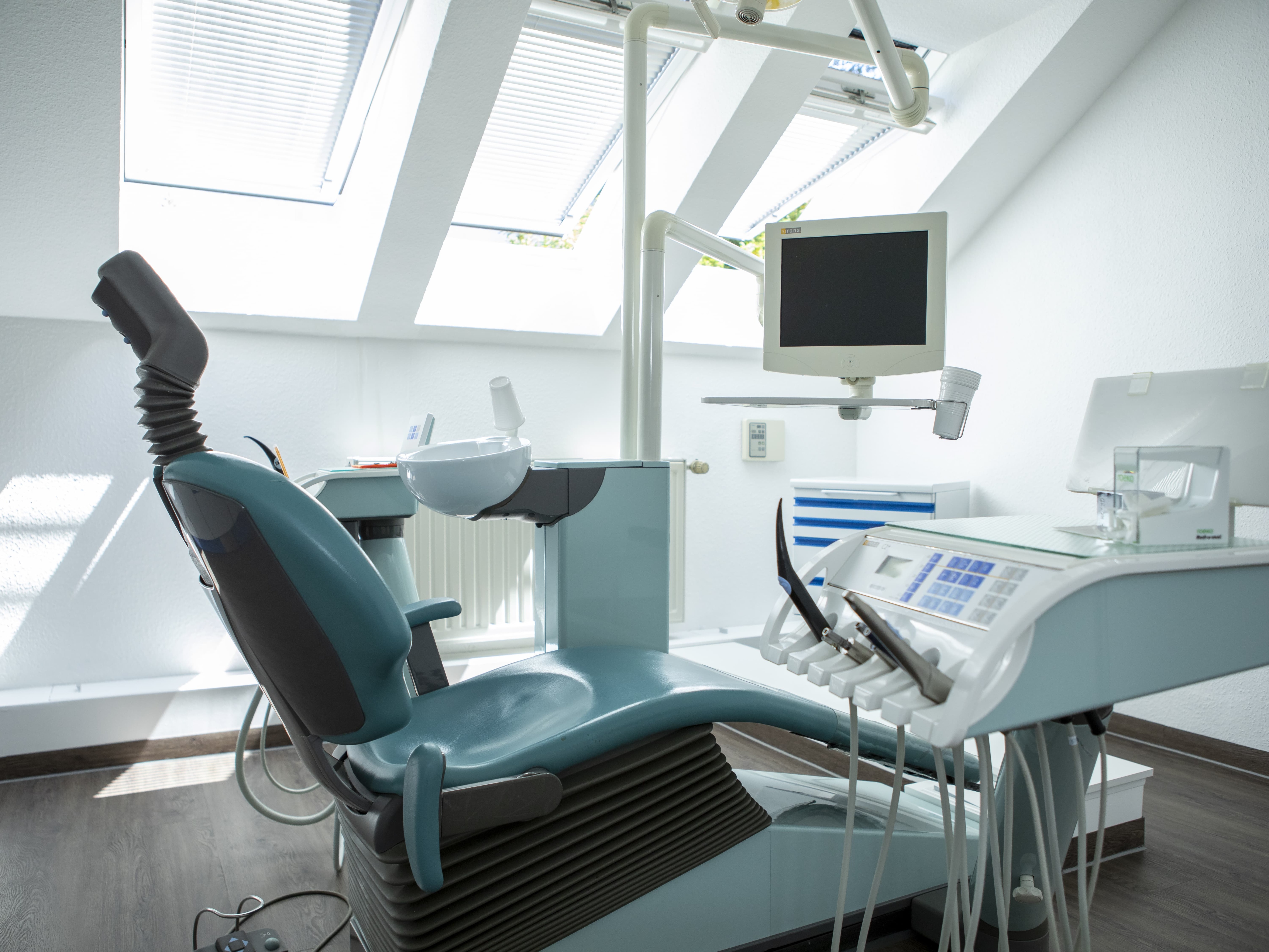 Bilder Dentalzentrum Mariendorf | Zentrum für Zahnmedizin Baraliakos und Kollegen GmbH