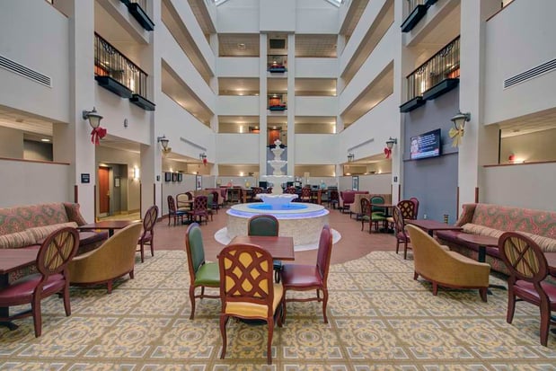 Images Hampton Inn & Suites Rockville Centre