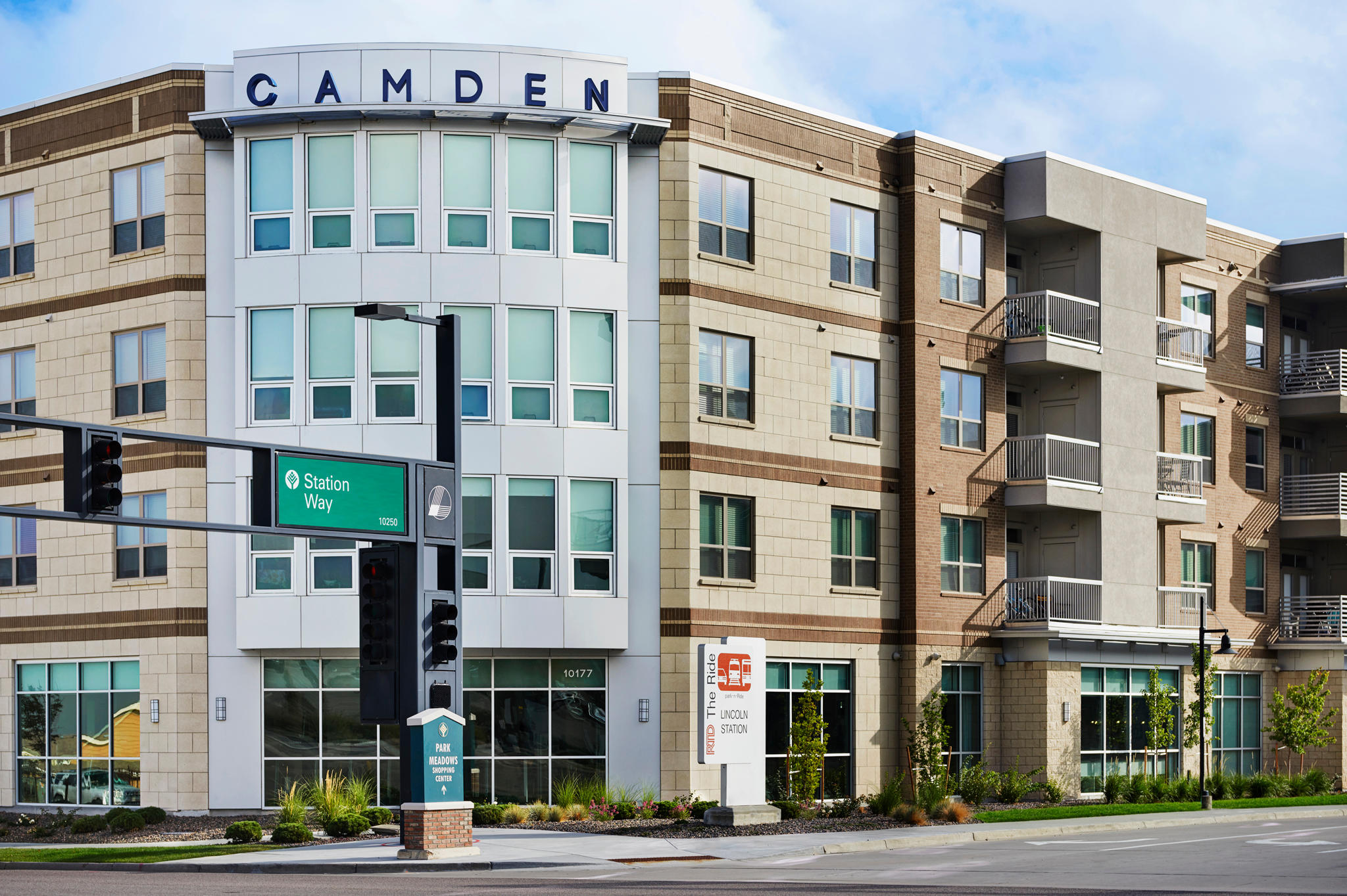 Camden Lincoln Station Apartments Photo