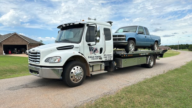 Images Eagle Towing & Recovery