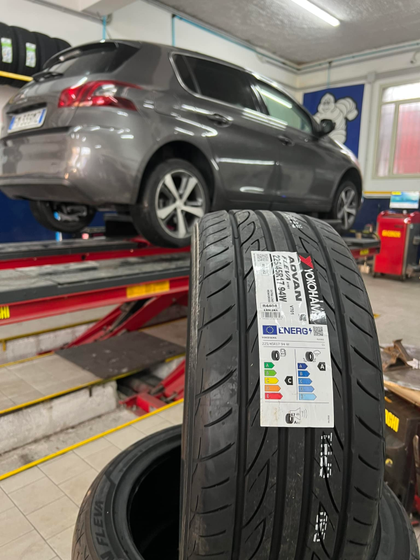 Images Lb Centro Gomme & Centro Revisione