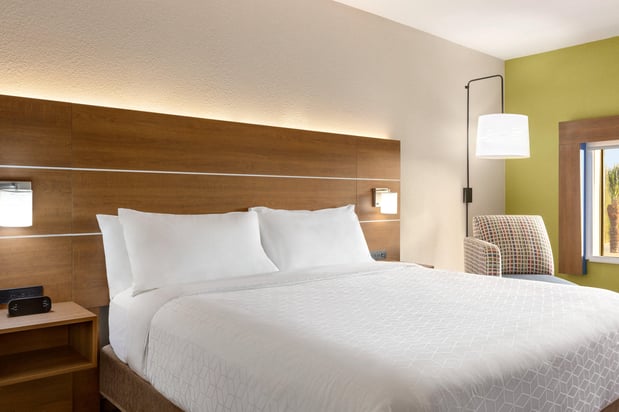 Images Holiday Inn Express & Suites Mission-McAllen Area by IHG