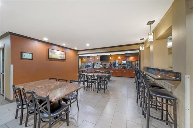 Images Best Western Plus Twin View Inn & Suites