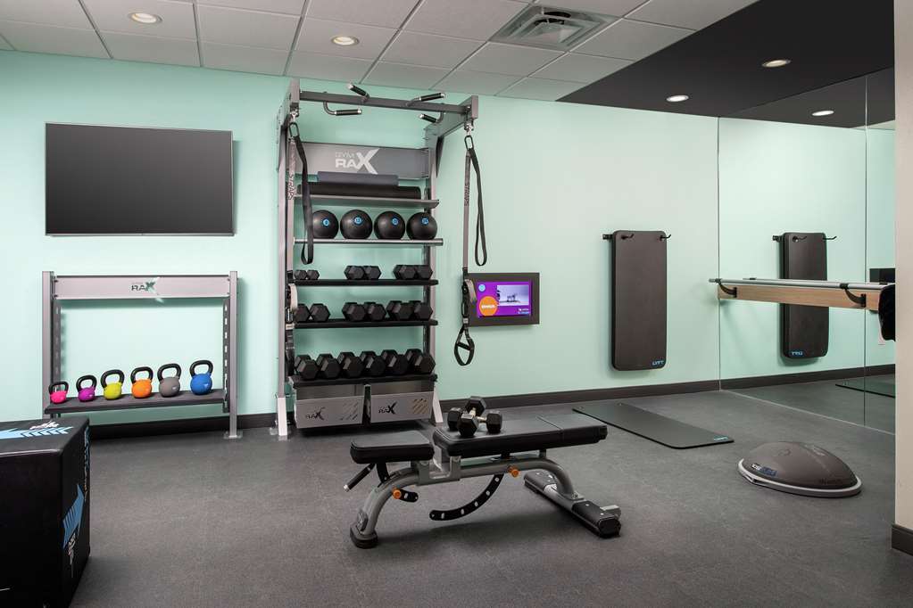 Health club  fitness center  gym Tru By Hilton El Paso East Loop 375 El Paso (915)706-2705