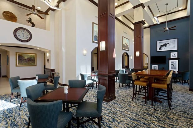 Images Hampton Inn & Suites Wellington