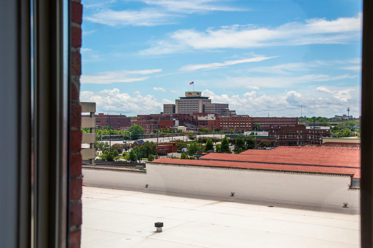 Janus Lofts, Managed by Buckingham Urban Living Photo