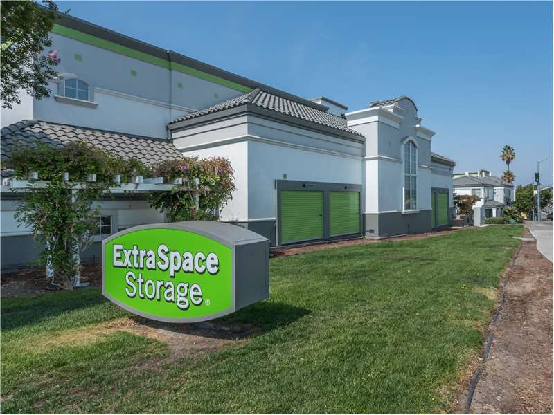 Alternate Beauty Image - Extra Space Storage at 3939 Castro Valley Blvd, Castro Valley, CA 94546