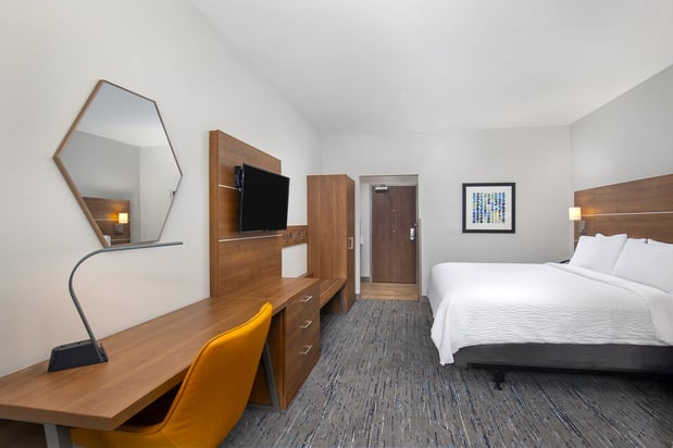 Images Holiday Inn Express & Suites Carrollton West by IHG