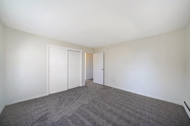 Images Knollwood Apartments