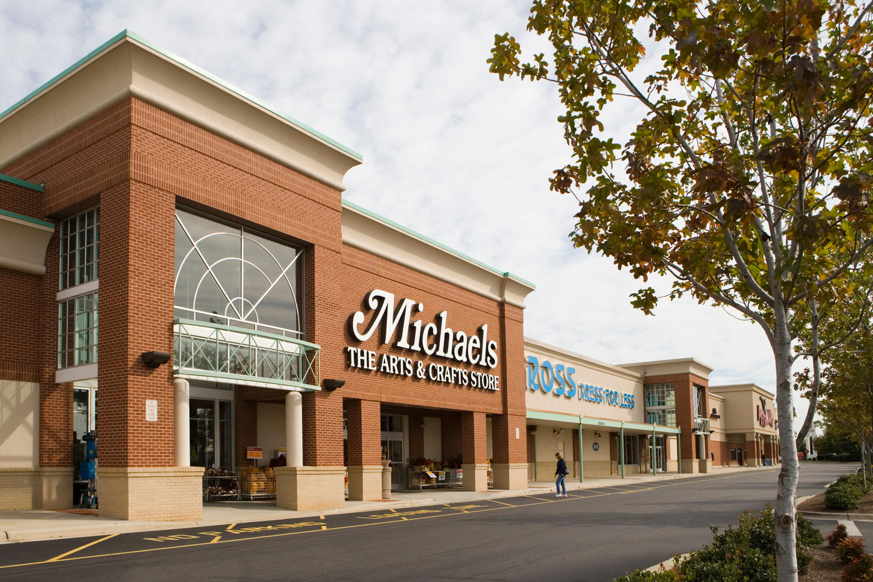 Michaels at Wendover Place Shopping Center