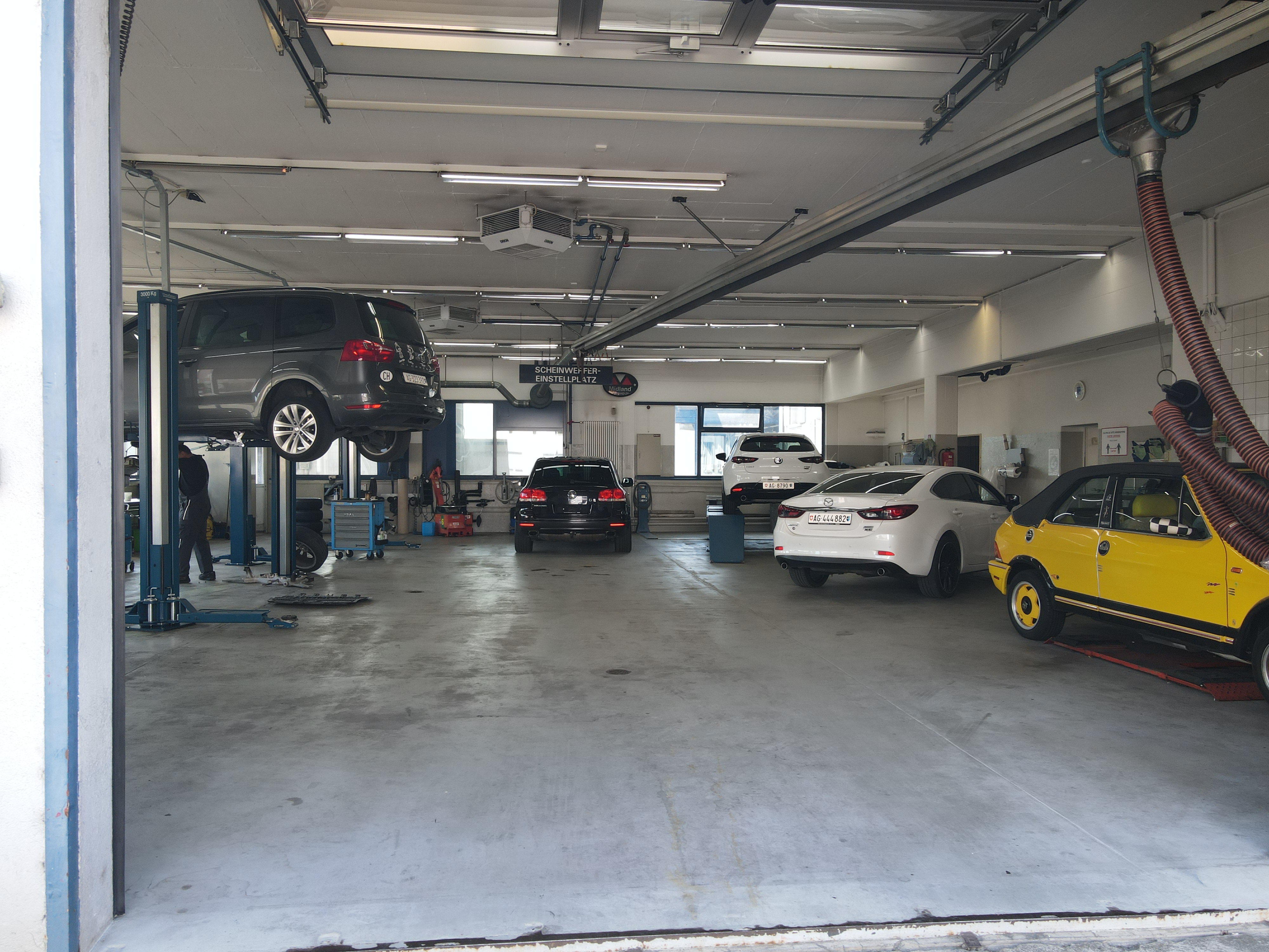 Bilder Neue Jura Garage AG
