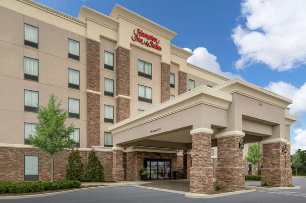 Images Hampton Inn & Suites Roanoke Airport