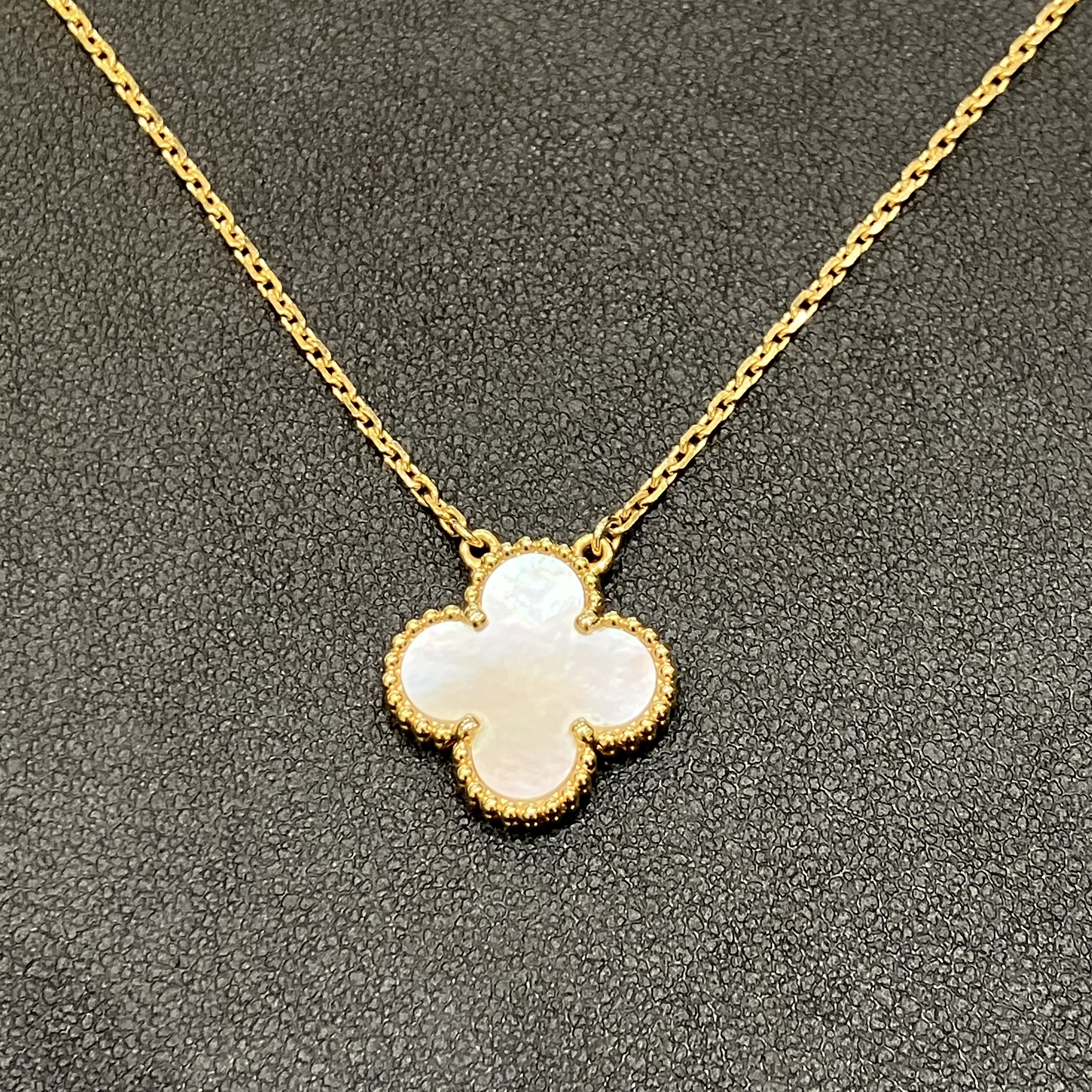 Images KOMEHYO（コメ兵）買取センター東岡崎