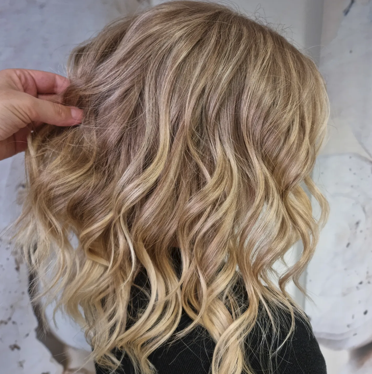 Coiffure Haarwerk, Bahnhofstrasse 135 in Niederuzwil