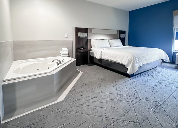 Images Holiday Inn Express & Suites New Philadelphia by IHG