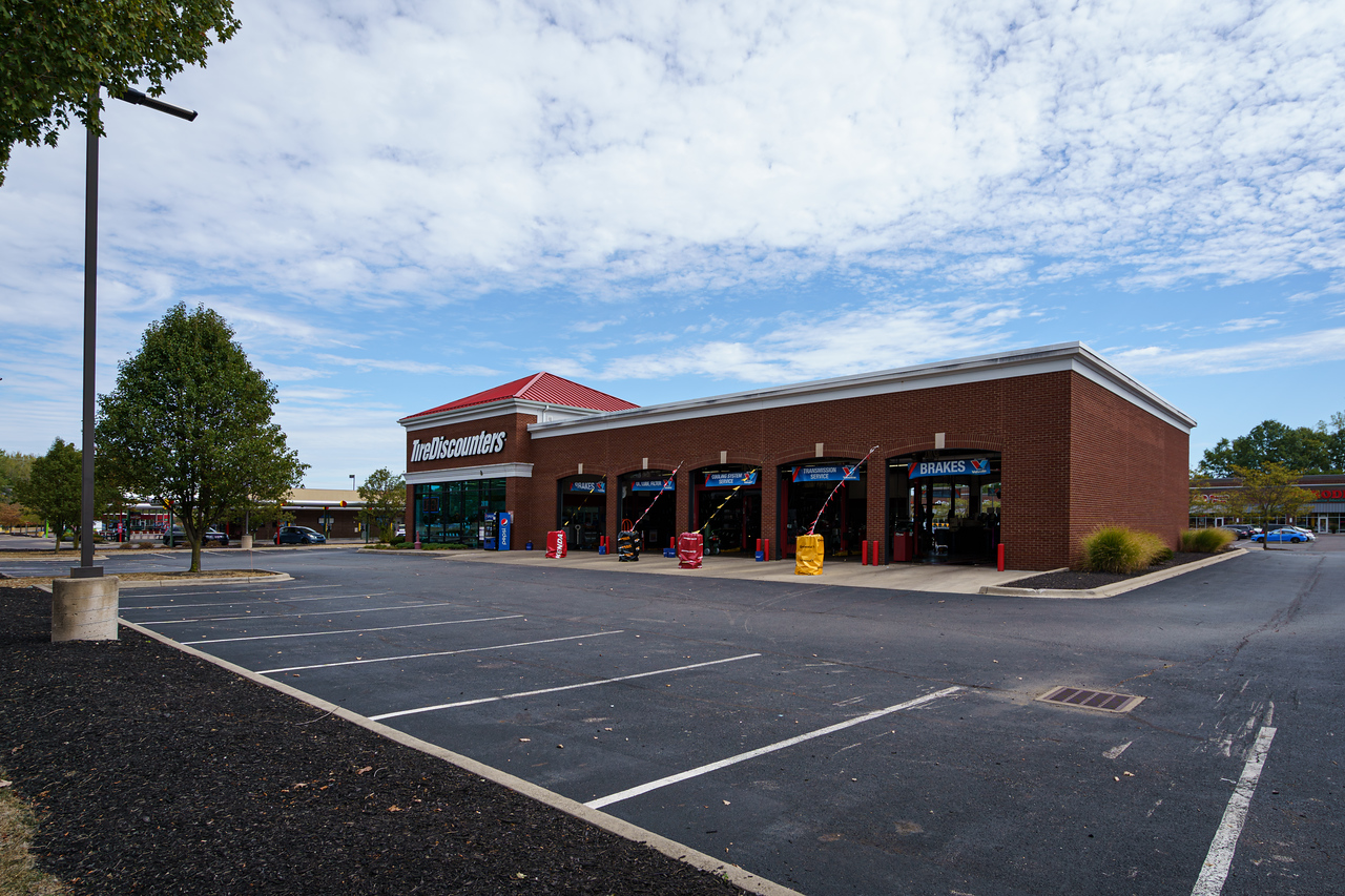 Tire Discounters on 2810 Stelzer Rd in Columbus