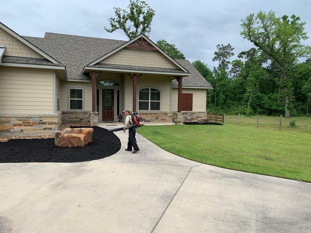 Images Heritage Landscaping Inc