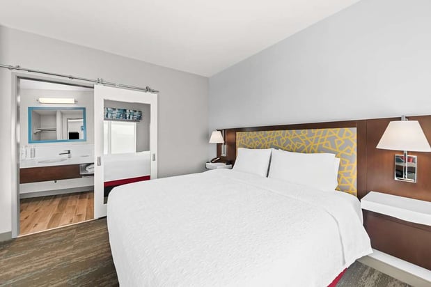 Images Hampton Inn & Suites Farmers Branch Dallas