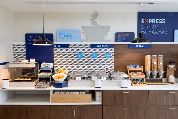 Images Holiday Inn Express & Suites Chicago West - St Charles by IHG