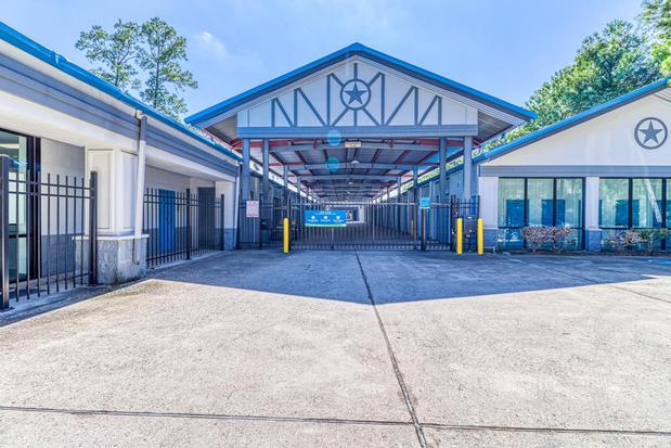 Images SmartStop Self Storage - Humble