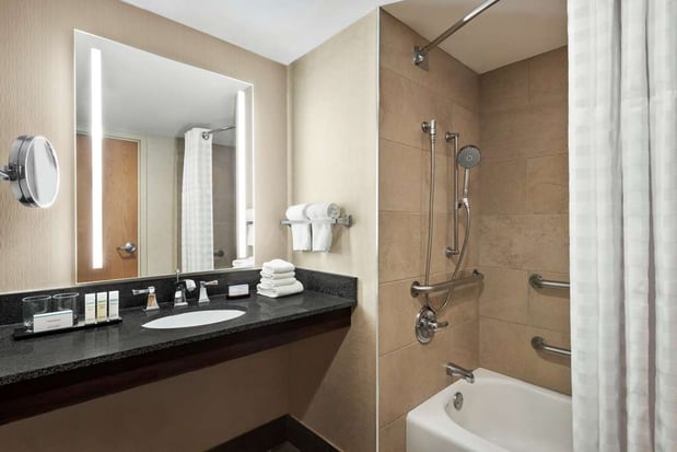 Images Embassy Suites by Hilton Columbus Dublin