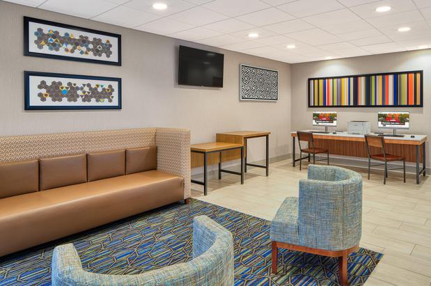 Images Holiday Inn Express Statesboro by IHG