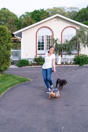 Images Anna Buono, Realtor